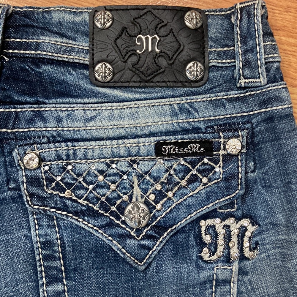 NWOT Miss Me Shorts - Picture 3 of 7